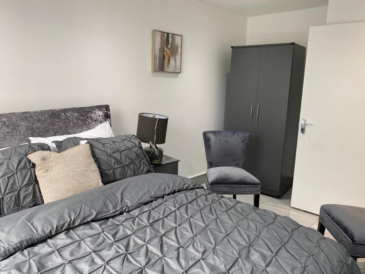 Luxurious 2-Bed Apartment In Woolwich Londres Exterior foto