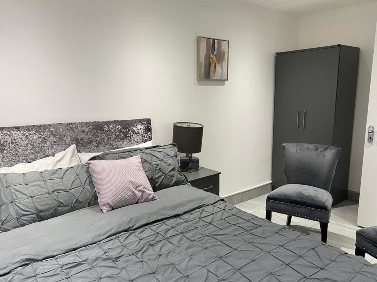 Luxurious 2-Bed Apartment In Woolwich Londres Exterior foto